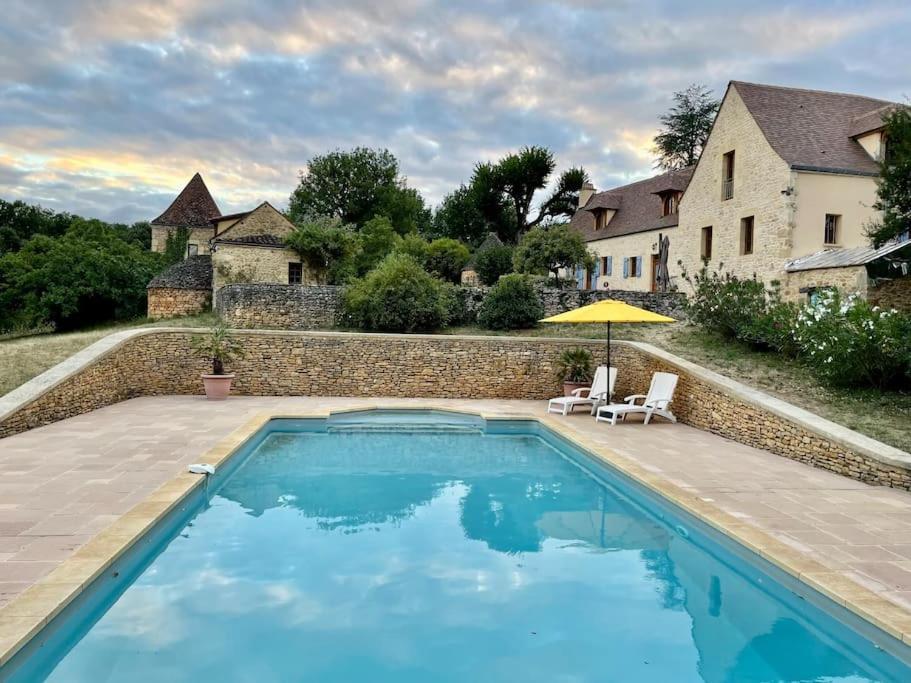 Charming 19Th Century Farmhouse With Pool Vitrac  Exterior foto